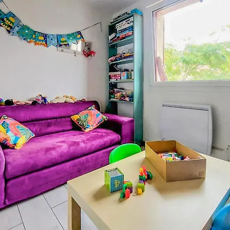 3 Bedroom Amazing In Téteghem
