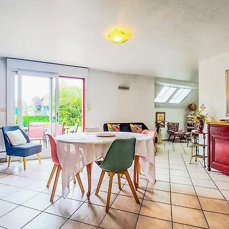 Vakantiehuis Stunning In With Wifi Téteghem